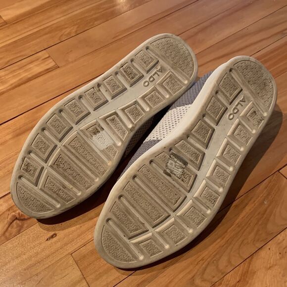 Aldo gray/white stripe mesh sneakers, new, size 9 - Picture 7 of 7